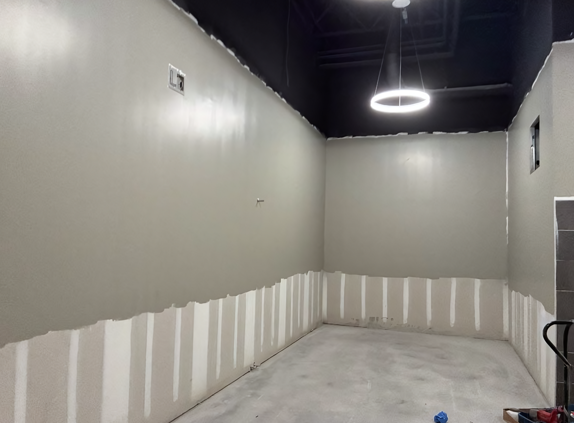 svc1 commercial painting primary (1)